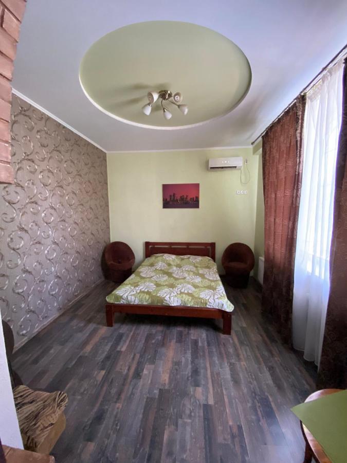 Ferienwohnung Студия На Черeмушках Odessa Exterior foto