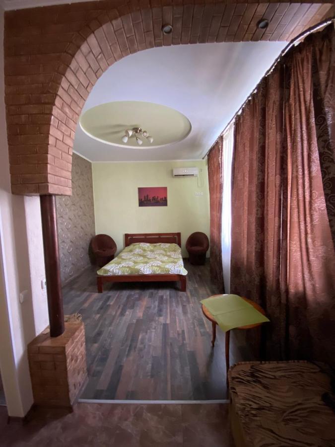 Ferienwohnung Студия На Черeмушках Odessa Exterior foto
